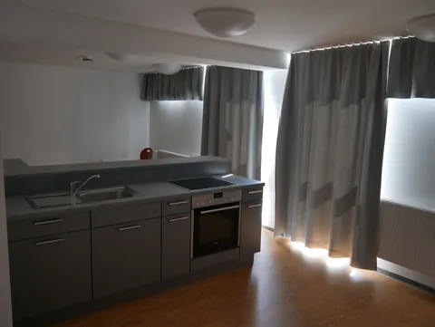 Küchenzeile im oberen Tagesraum Haus 8